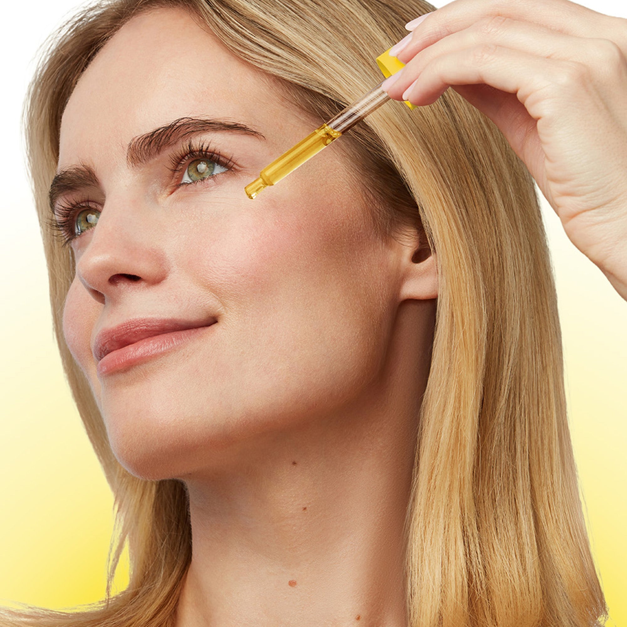 1x1_Liz_GlowOil_1.jpg